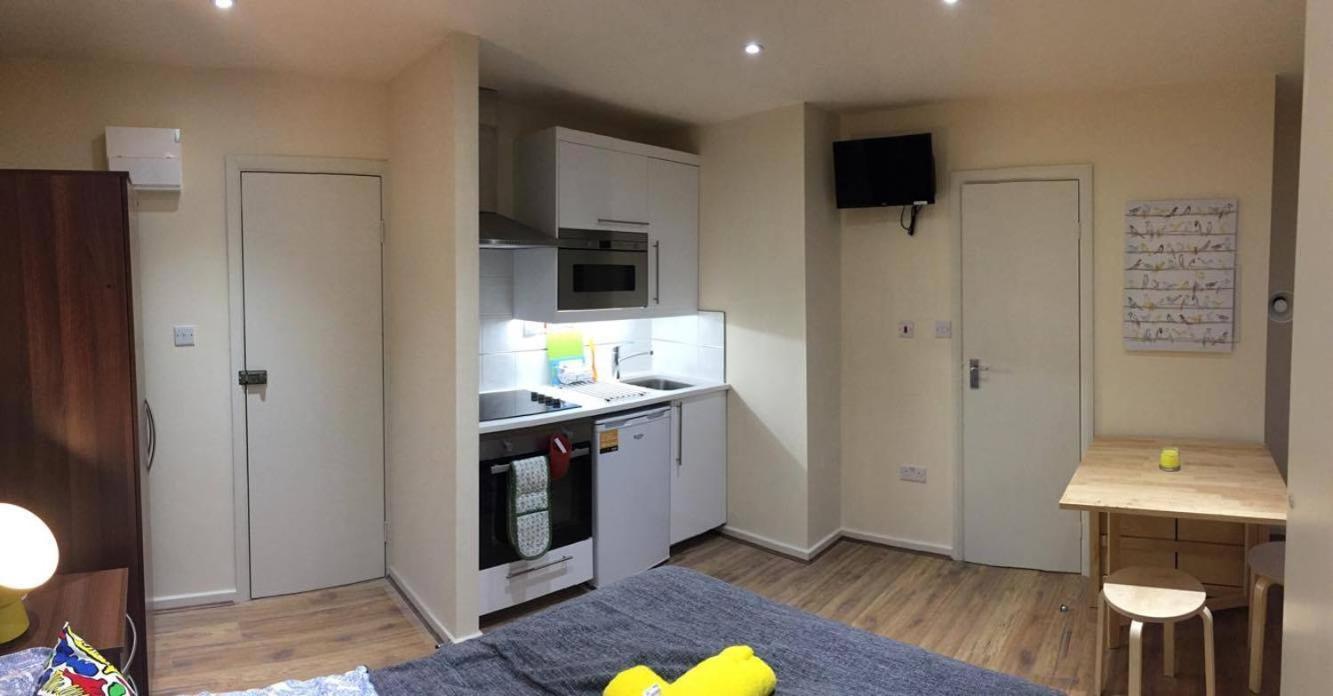 High Road Studios London Ngoại thất bức ảnh