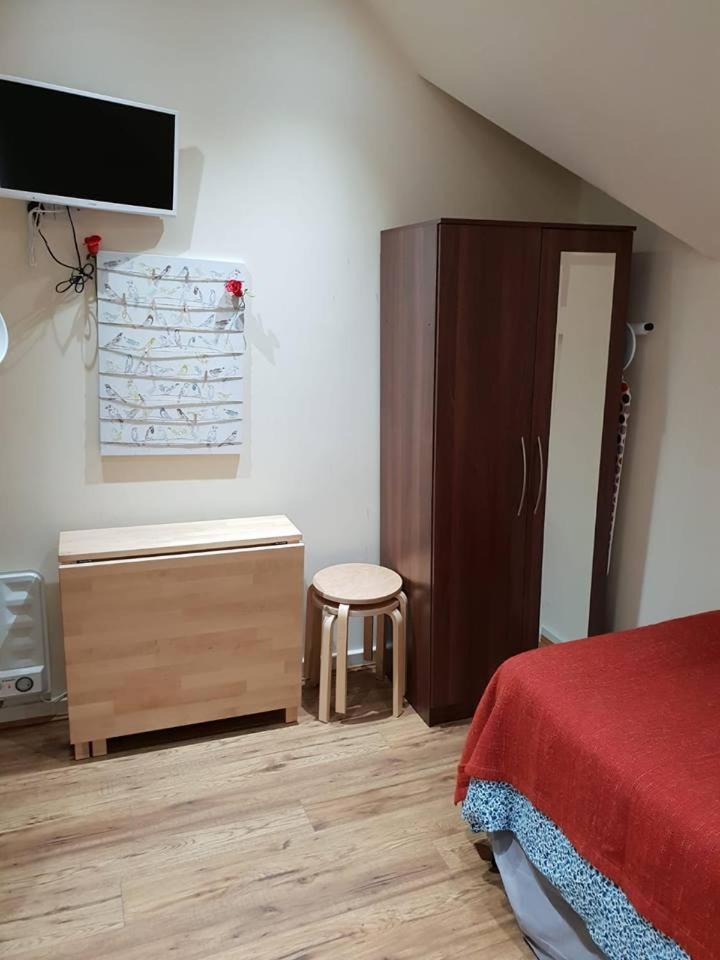 High Road Studios London Ngoại thất bức ảnh